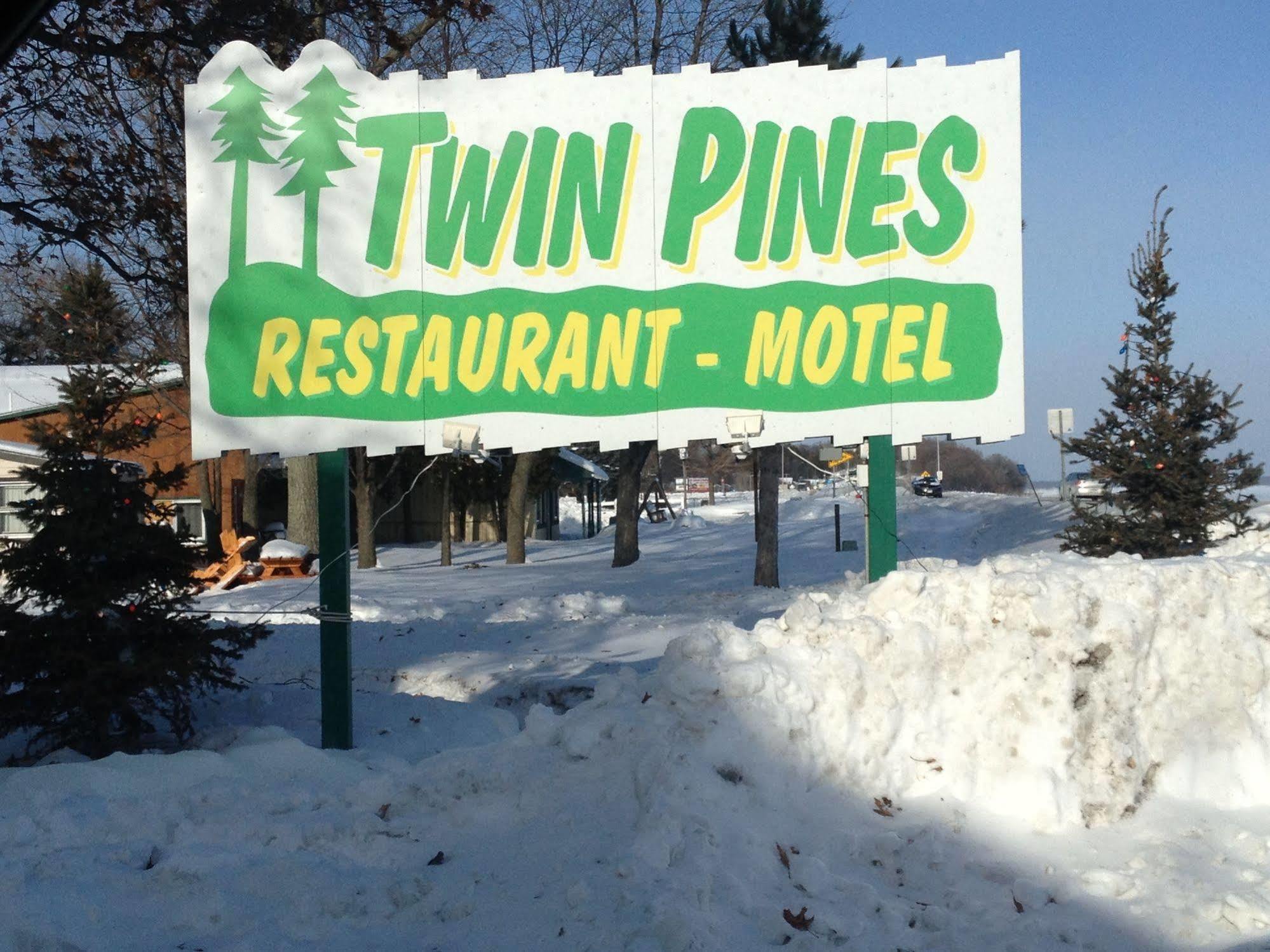 Twin Pines Resort Garrison Exterior foto